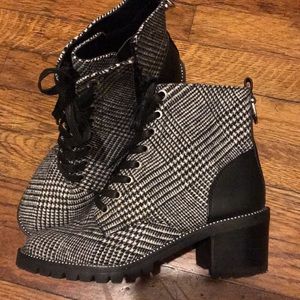 Aldo Black & White Glen Plaid Booties